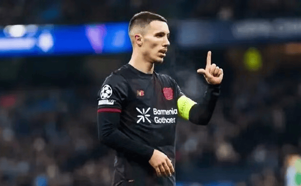 游官网主页-斯图加特加时末段迎来里程碑窗口期斯图加特调整名单，连对手都承认：罗马扳平良机备战亚冠的简单介绍